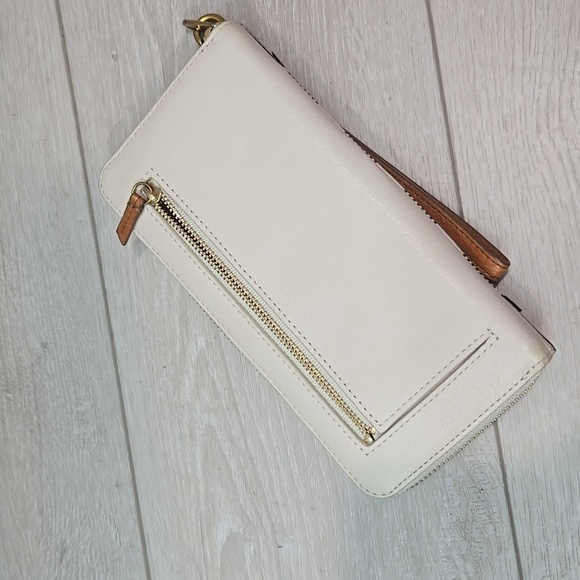 Fossil Women Emma RFID Zip clutch Leather Wallet - Picture 9 of 13